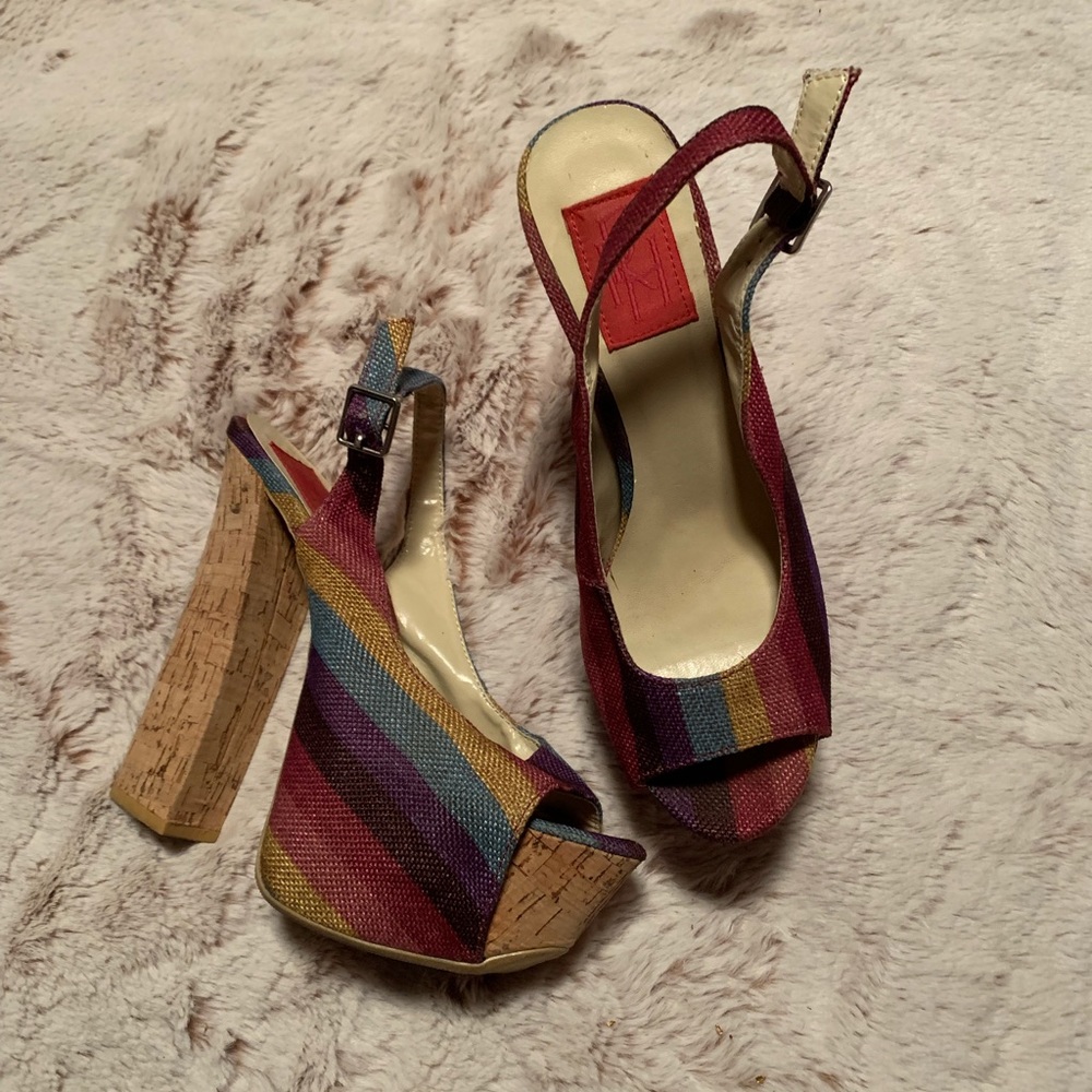 Vintage FRH Retro Rainbow Platform Sandals